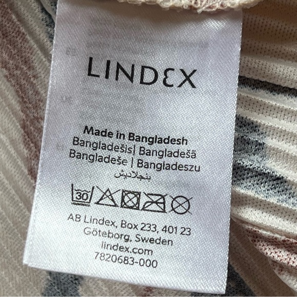 Lindex Pleated V Neck Top Blouse Short Sleeve Size Small NWOT - Picture 9 of 10